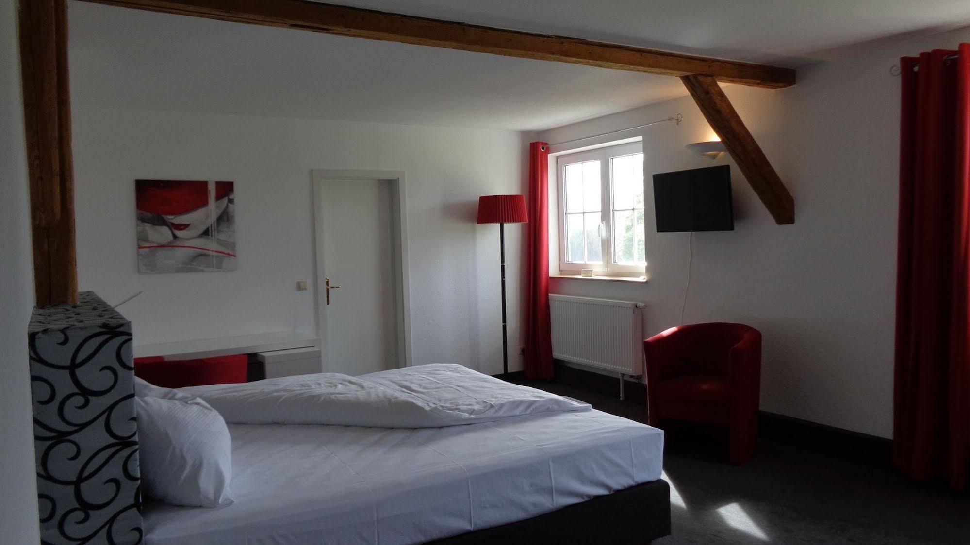 Landhotel Zerlaut Kißlegg エクステリア 写真